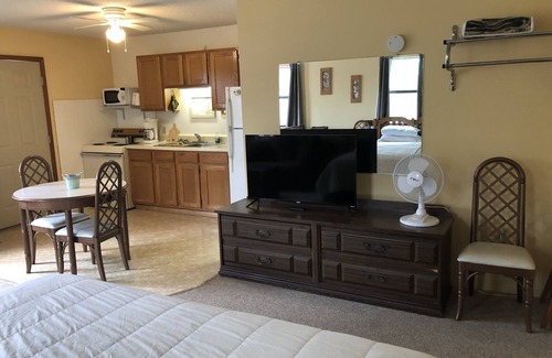 Mountain Home Condo | Comfortable studio on beautiful Bull Shoals Lake-#9