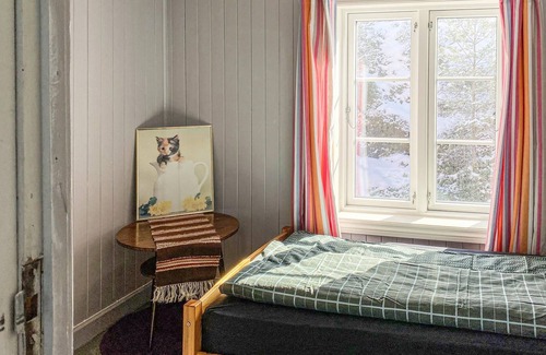 Frei Apartment | Comfortable vacation apartment with a view of the water.