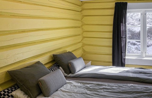 Frei Apartment | Comfortable vacation apartment with a view of the water.