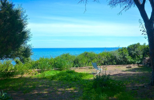 Sas Linnas Siccas Villa | Comfortable Vacation Home “67 Villa con Splendida Vista Mare” on the Sea with Sea View, Balcony, Garden & Terrace; Parking Available