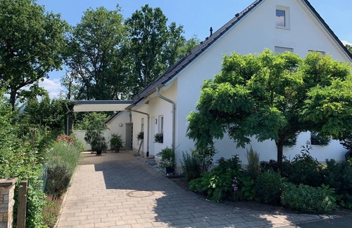 Lauf an der Pegnitz Apartment | Comfortably furnished vacation apartment (40 sqm) in a quiet residential area