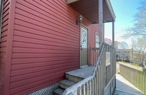 North End Apartment | Comfy 2-BDRM with AC, Historic North End