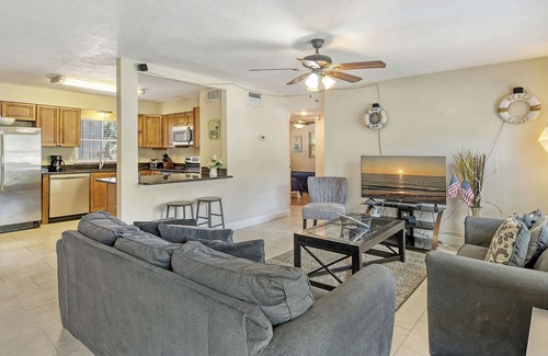 Alta Vista House | Comfy 3bed/2bath with pool close to Downtown