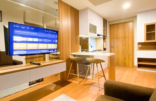 Duren Sawit Apartment | Comfy and Modern Look 1BR LRT City Jatibening Apartment