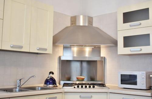 Favaro Veneto Apartment | Comfy Apt 2 bedrooms and free parking - Quite area