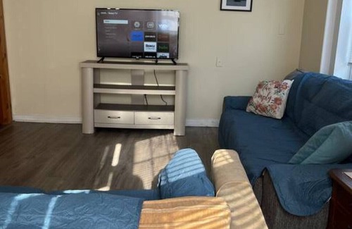 Sayre Apartment | Comfy Apt near Guthrie/RPH Sayre