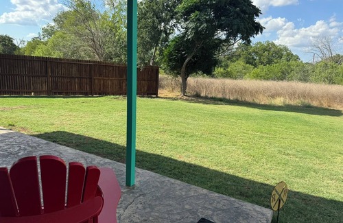 Cibolo Cabin | Comfy cabin at edge of 180 acre nature park w/pool, pickleball & volleyball