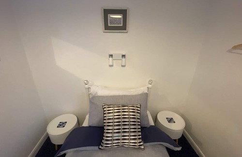 Babbacombe Bed & Breakfast | Comfy & Cosy Room by the Sea