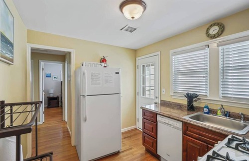 Point Pleasant Beach House | Comfy & Cozy - 3BR House - 1 Block to the Boardwalk