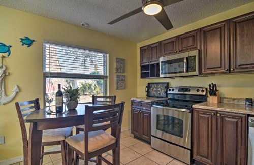 Downtown Dunedin House | Comfy Dunedin Escape 1 Block to Main Street!