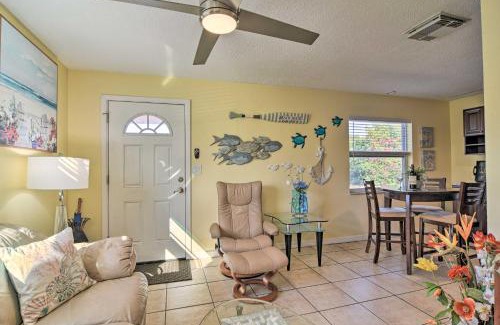 Downtown Dunedin House | Comfy Dunedin Escape 1 Block to Main Street!