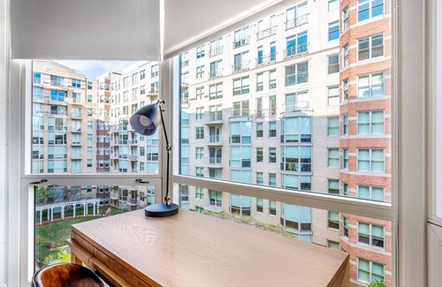 Penn Quarter Apartment | Comfy Penn Quarter 2BR w/Gym, Pool, nr. National Mall, by Blueground