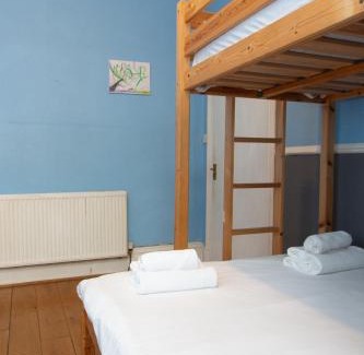 Offerton Apartment | Comfy Private Room near MCR Centre