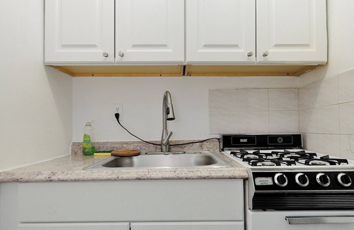 Midtown East Apartment | Comfy Studio in the Heart of Manhattan