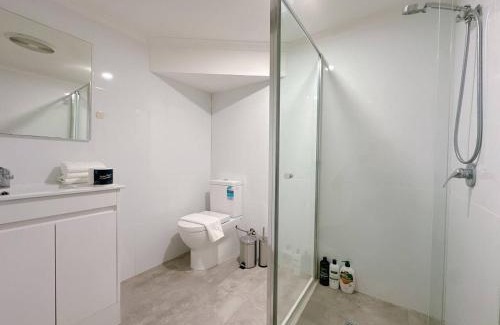 Sunnybank Hills House | Comfy unit near Garden City Westfield Street Parking