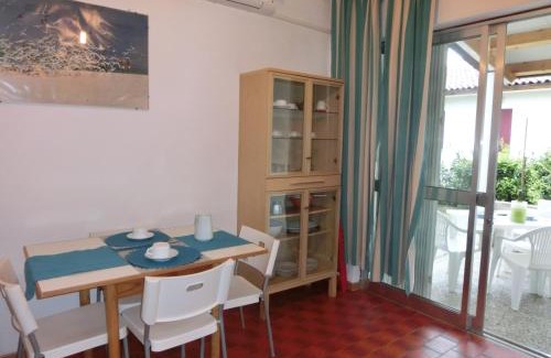 Bibione Pineda Apartment | Comfy Villa with private garden and parking