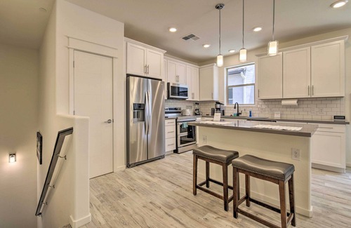 Chandler Condo | Community Perks: Executive Chandler Townhome