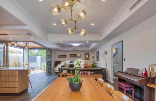 Como House | Como Sora - A Breezy Tranquil Oasis on the Coast