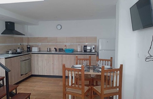 Albolote Apartment | Comodo Apartamento Para dos Parejas o Familia