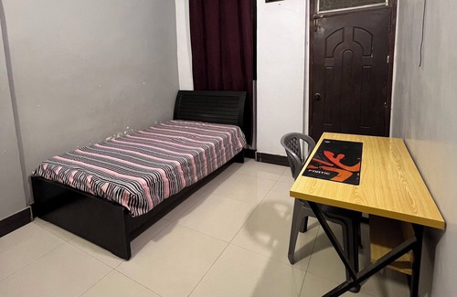 D.H.A. Bed & Breakfast | Compact, Clean, Affordable