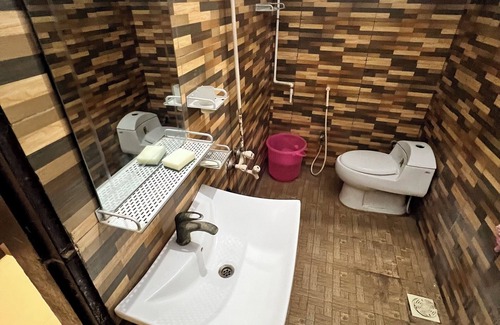 D.H.A. Bed & Breakfast | Compact, Clean, Affordable