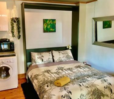 Te Aro Apartment | Compact Cutie - Cuba Mall, Central Wellington