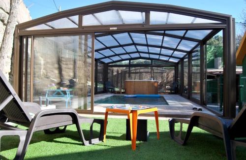 Collado Mediano House | Complejo Casas Rurales MANSIONES Y VILLAS DELUXE