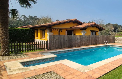 La Portilla Cottage | Complete green apartment in Llanes