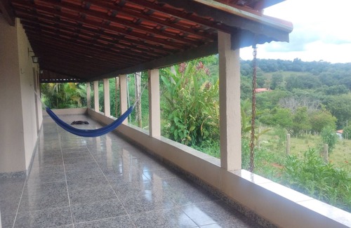 Extrema Cottage | Complete house with two barbecue grills, swimming pool, kiosk, fishing spot on site.