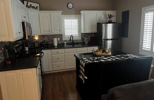 Viper Apartment | Completely furnished apartment up on 7