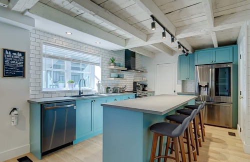 Bromont Cottage | Completely renovated ancestral home