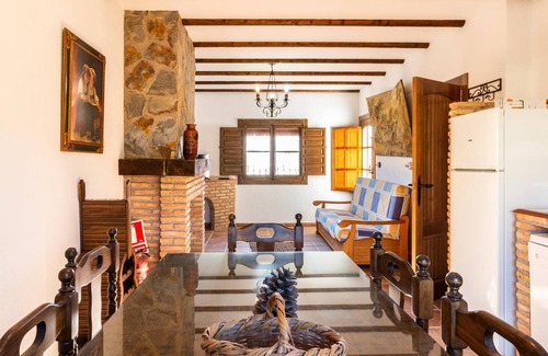 Melegis Cottage | Complex of 3 apartments with swimming pool