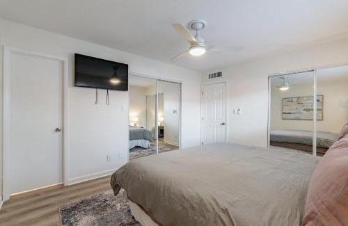 Park Scottsdale One House | Complimentary Heated Pool Close to OldTown3BR