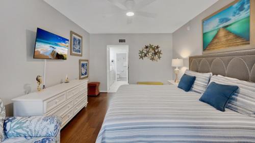 Key West House | Conch in the Treetops by Last Key Realty