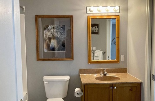 East Kootenay Resort | Condo 2 Bedroom 2 Bathroom-NO PETS
