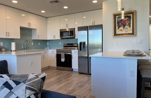 North Trail Condo | Condo Cuteness with Stellar View ~ On The Water Perfectly Located