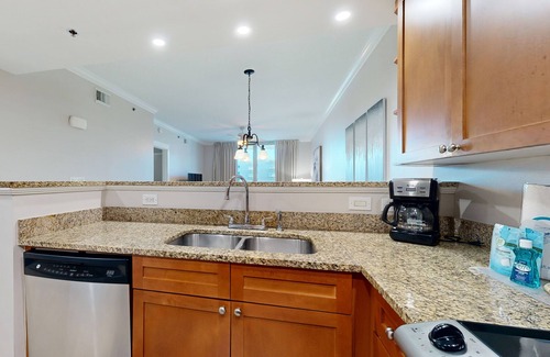 Fort Walton Beach Condo | Condo in Gulf Front Resort w/Shared Amenities w/Pool & Hot Tub