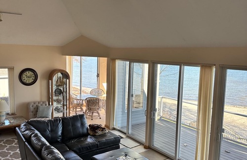 Suttons Bay Condo | Condo in world class Leelanau Peninsula, Suttons Bay Beach Condo