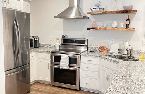 Aiken Condo | Condo located downtown Aiken that's only a 5-minute walk to the Alley!