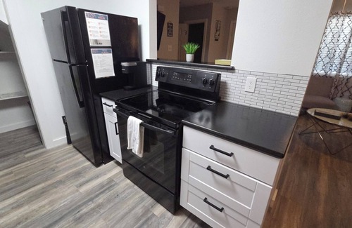 Riverside Condo | Condo near Downtown Austin