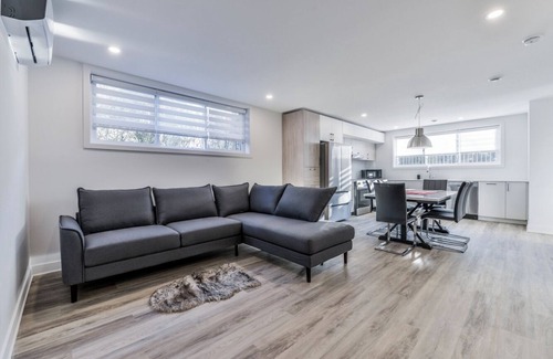 Greenfield Park Apartment | Condo Neuf 4 1/2 Près DE L'hôpital Charles-lemoyne