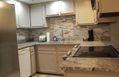 Huntsville Condo | Condo Retreat · Condo Retreat, A Place To Relax!