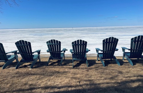 Dyckesville Condo | Condo w/water access. Short drive to Green Bay and Sturgeon Bay/Door County