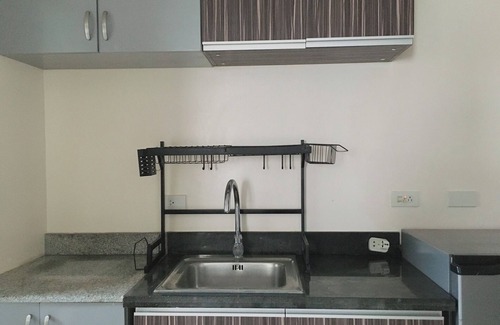 Mabolo Condo | Condo WIFI up to 100mbps Netflix Infinity pool