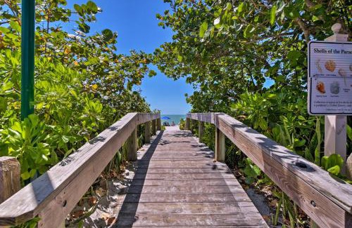 Old Naples Apartment | Condo with Pool Access Walk to Shopping and Beach!