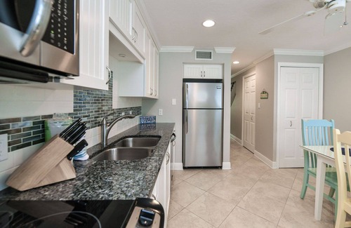 Siesta Key House | Condo with Private Beach Access, Great Shared Amenities - Private Beach House