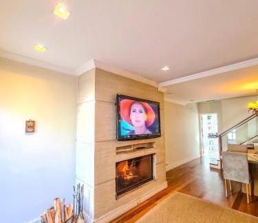 Vila Everest House | Condomínio fechado a 11 minutos a pé do Centrinho