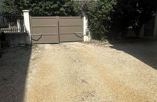 Ampuis Apartment | Condrieu garden apartment with private enclosed parking space