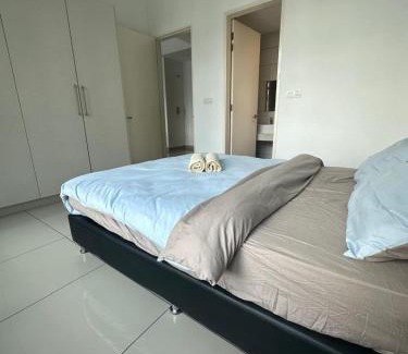 Putrajaya Apartment | Conezion, pool view high floor, beside ioi city mall, opposite hospital serdang, beside Uniteen and UPM, Putrajaya