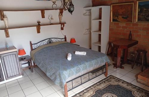 La Guaria Apartment | Confortable y privado estudio en zona exclusiva .